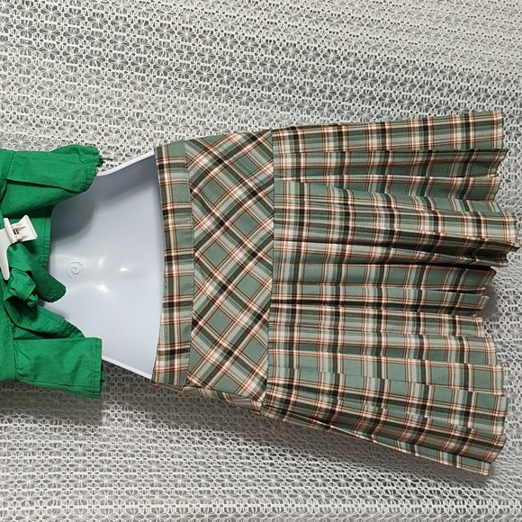Jolt A-Line Plaid Skirt in Green and Brown - Picture 6 of 13